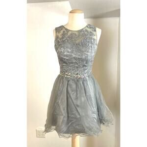 For Your Special Day Halter Short Beaded Tulle sz 8